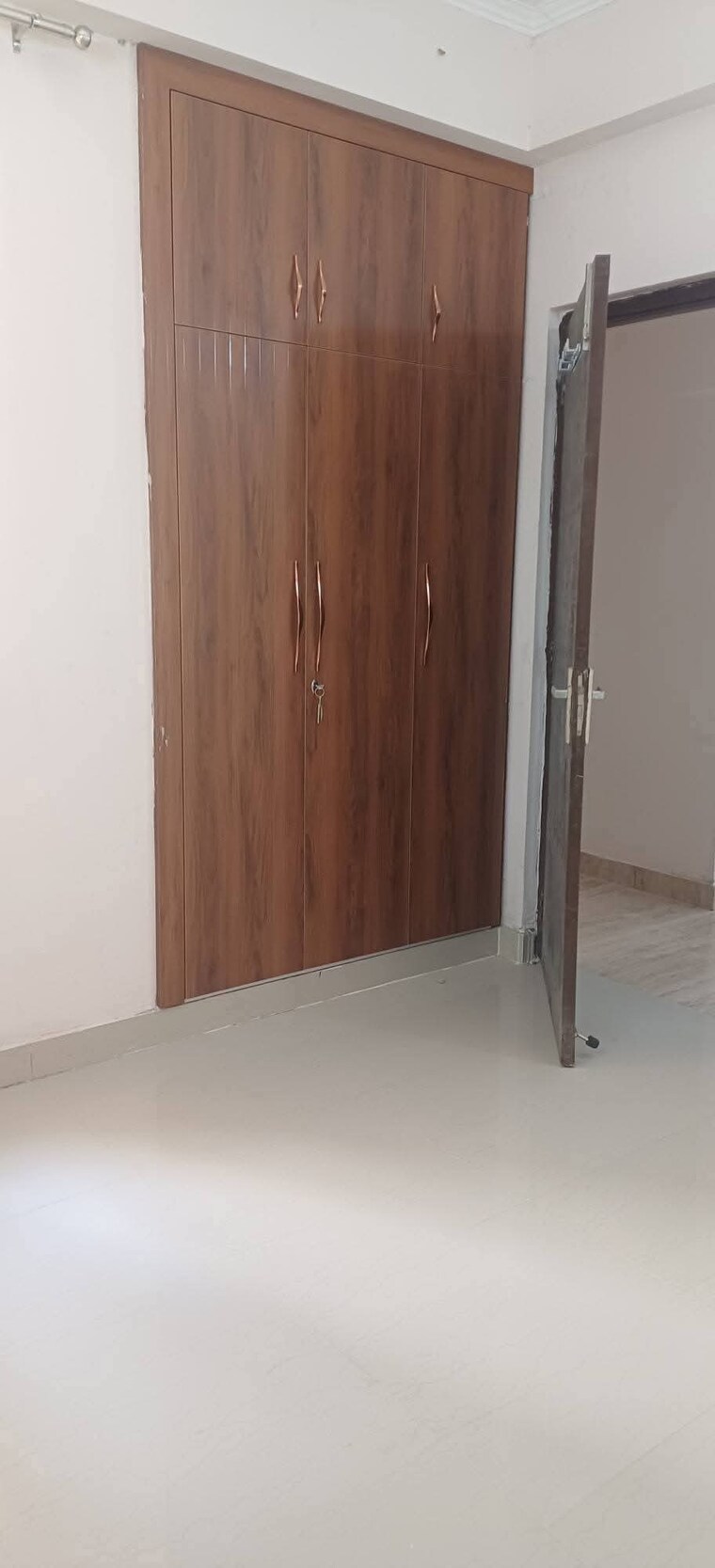 Room, amrapali-golf-homes 3 Bedroom 1115 Sq.Ft. Apartment In Sector 4 Greater Noida Greater Noida 8616087