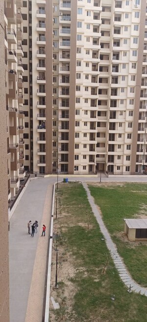 3 BHK Apartment – Exterior View View at Amrapali Golf Homes, Sector 4 Greater Noida - for Sale