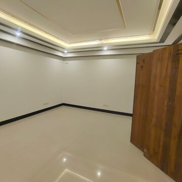 Furnished Amenities in 4 BHK Builder Floor at Safdarjung Development Area – for Rent