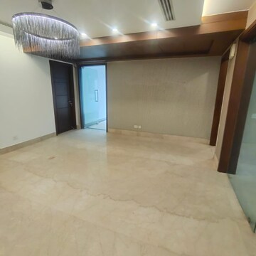 Room in 4 BHK Builder Floor at Safdarjung Development Area – for Rent