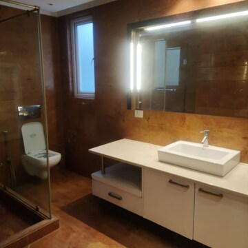 Kitchen in 4 BHK Builder Floor at Safdarjung Development Area – for Rent