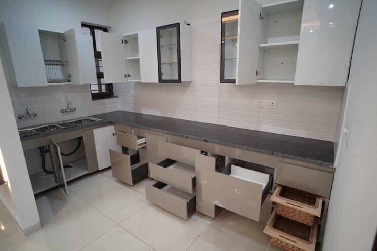 Kitchen, ramgarh bhudda 3 Bedroom 1323 Sq.Ft. Apartment In Ramgarh Bhudda Zirakpur 8616242