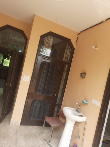 Furnished Amenities in 2 BHK Builder Floor at Sector 46 – for Rent