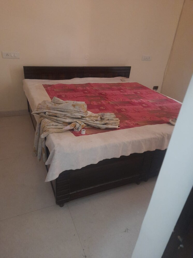 Bedroom, sector 46 2 Bedroom 1000 Sq.Ft. Builder Floor In Sector 46 Chandigarh 8616274