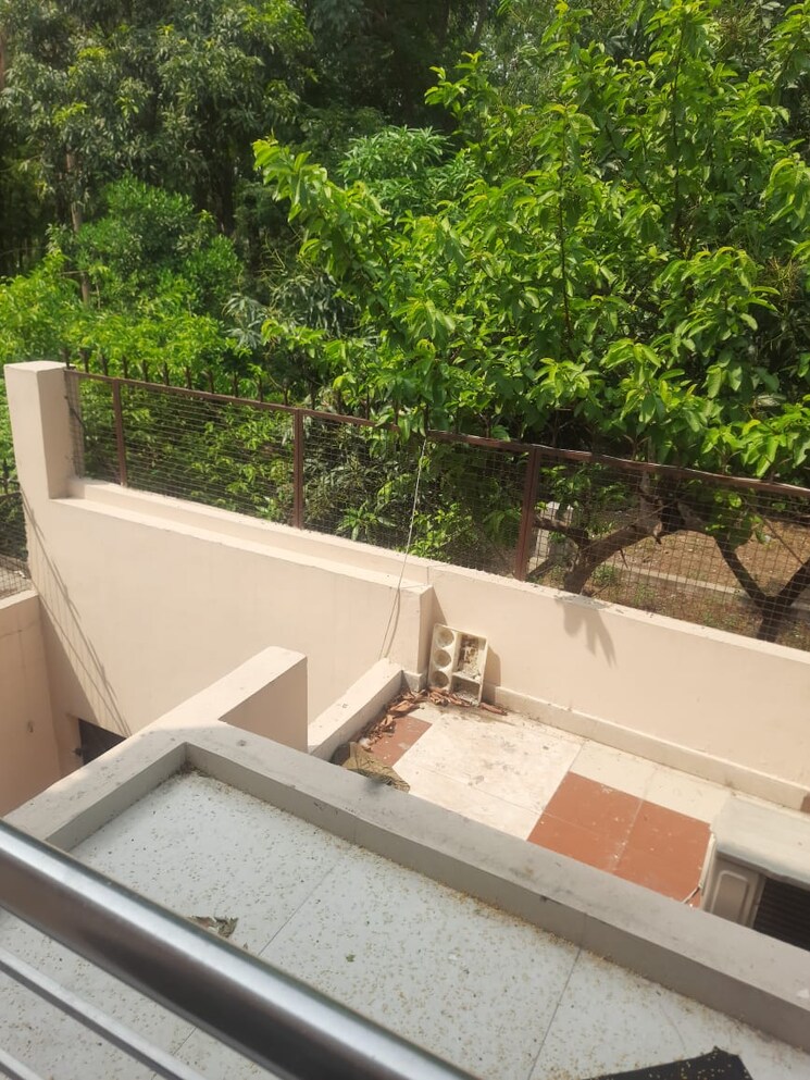 Balcony, sector 46 2 Bedroom 1000 Sq.Ft. Builder Floor In Sector 46 Chandigarh 8616274