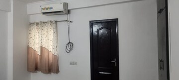 Furnished Amenities in 3.5 BHK Apartment at Aims Golf City, Sector 75 – for Rent