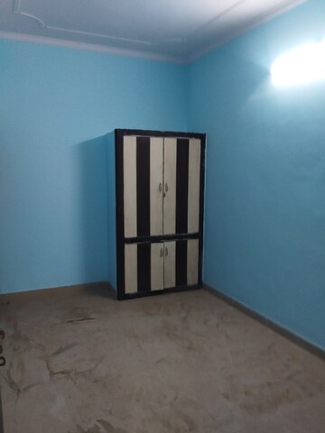 Room in 2 BHK Independent House at Kamta – for Rent