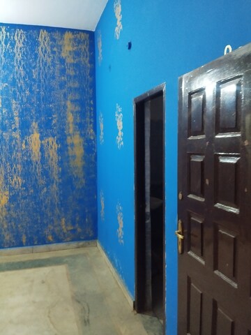 Living Room in 2.5 BHK Independent House at Gomti Nagar – for Rent