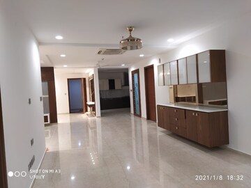 Room in 3 BHK Apartment at My Home Bhooja, Hi Tech City – for Rent