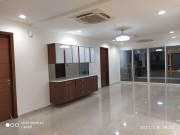 Room in 3 BHK Apartment at My Home Bhooja, Hi Tech City – for Rent