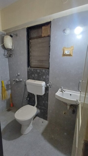 Bathroom in 1.5 BHK Apartment at Hubtown Greenwoods, Vartak Nagar – for Rent