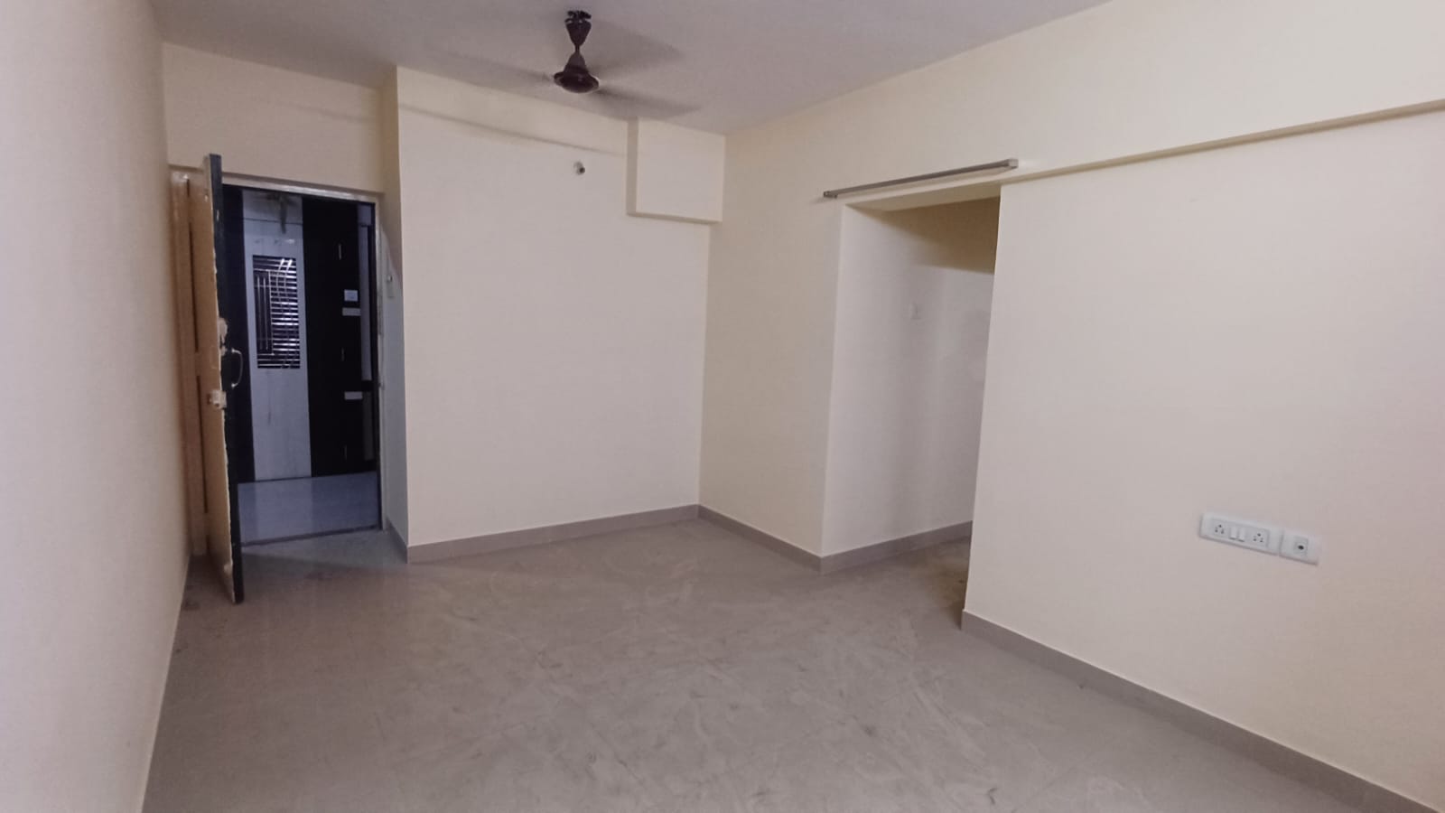 2 BHK + Extra Room Apartment For Rent in Hubtown Greenwoods