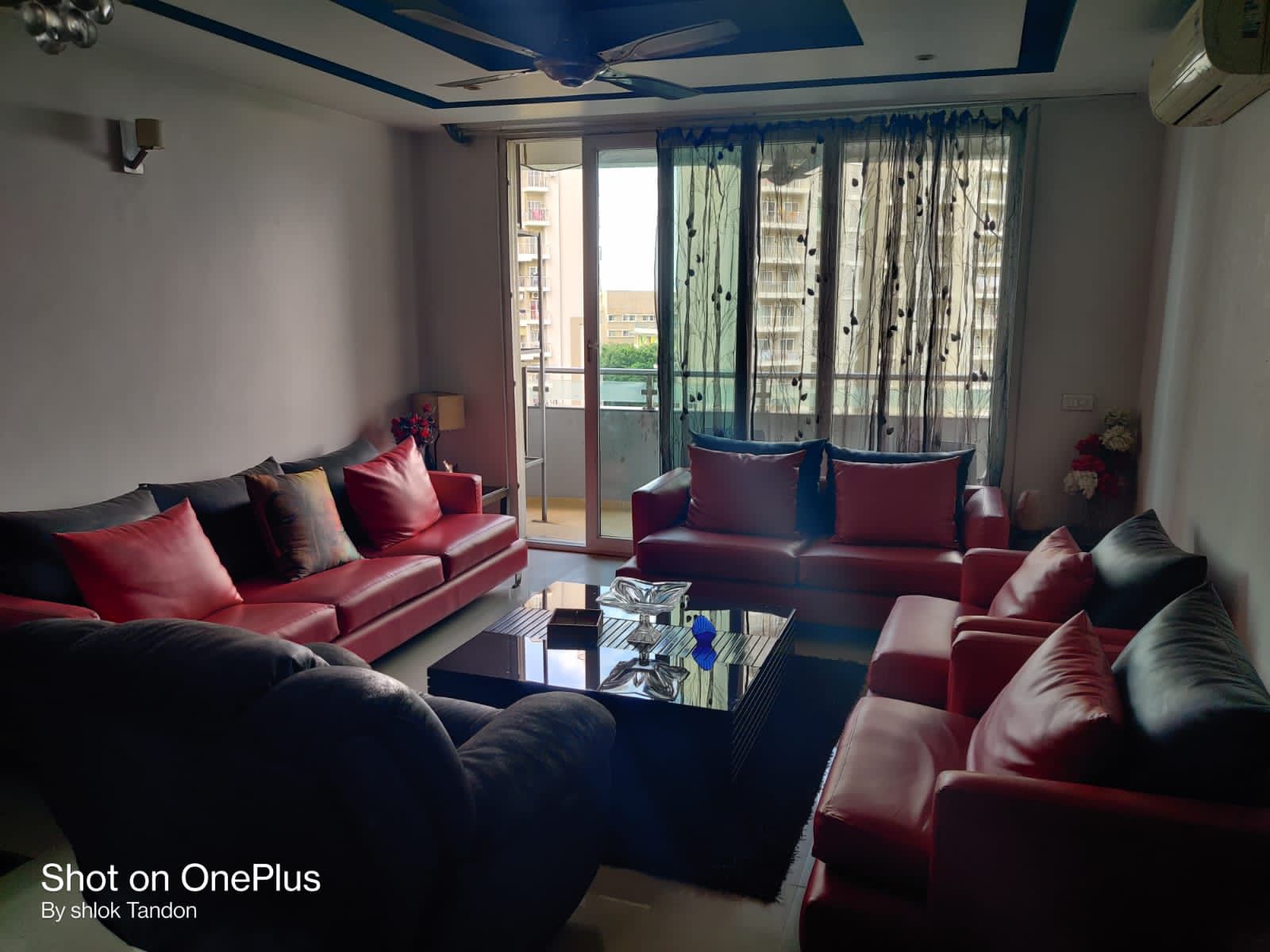 3 BHK + Servant Room Independent House For Rent in Omaxe Twin Towers