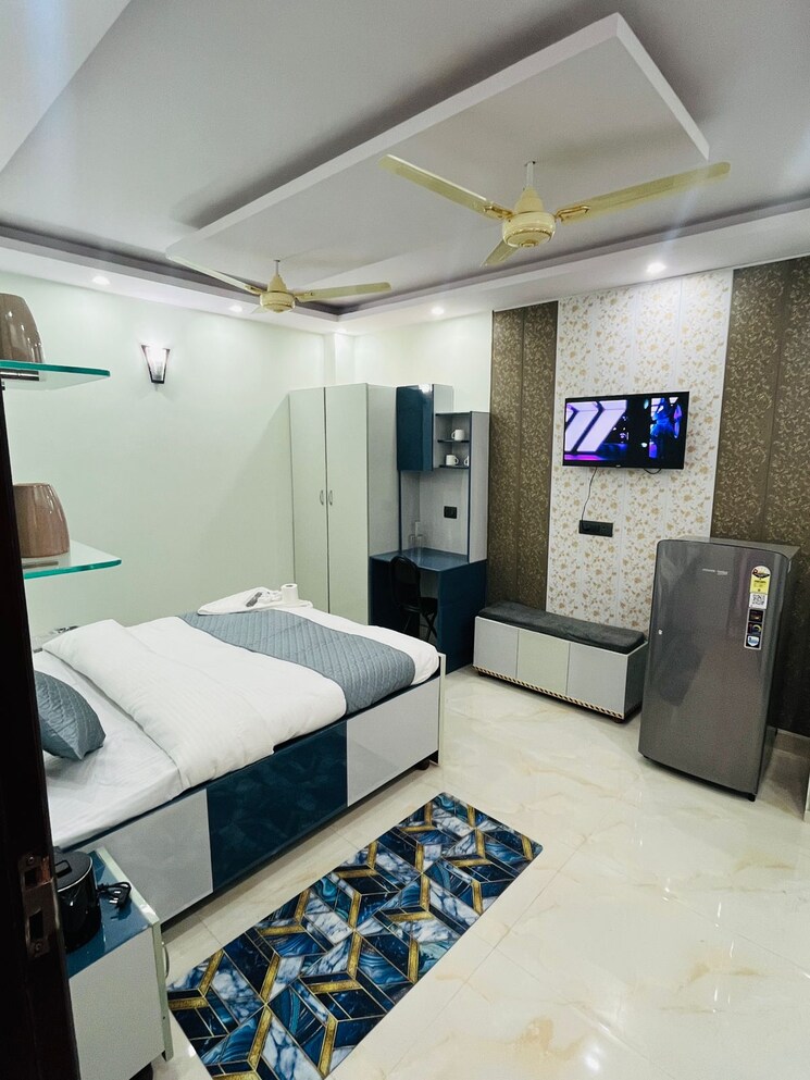 Master Bedroom, east of kailash Studio 400 Sq.Ft. Builder Floor In East Of Kailash Delhi 8617055