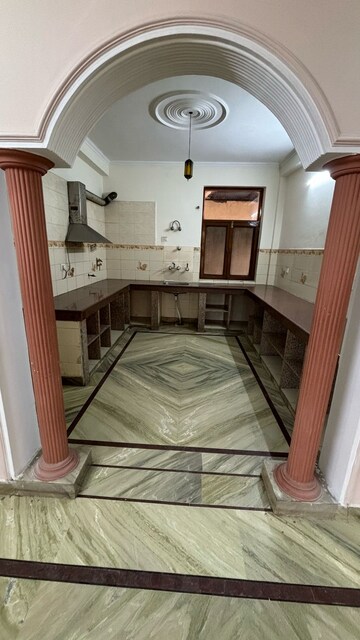 Kitchen in 2.5 BHK Independent House at RWA Apartments Sector 52, Sector 52 – for Rent