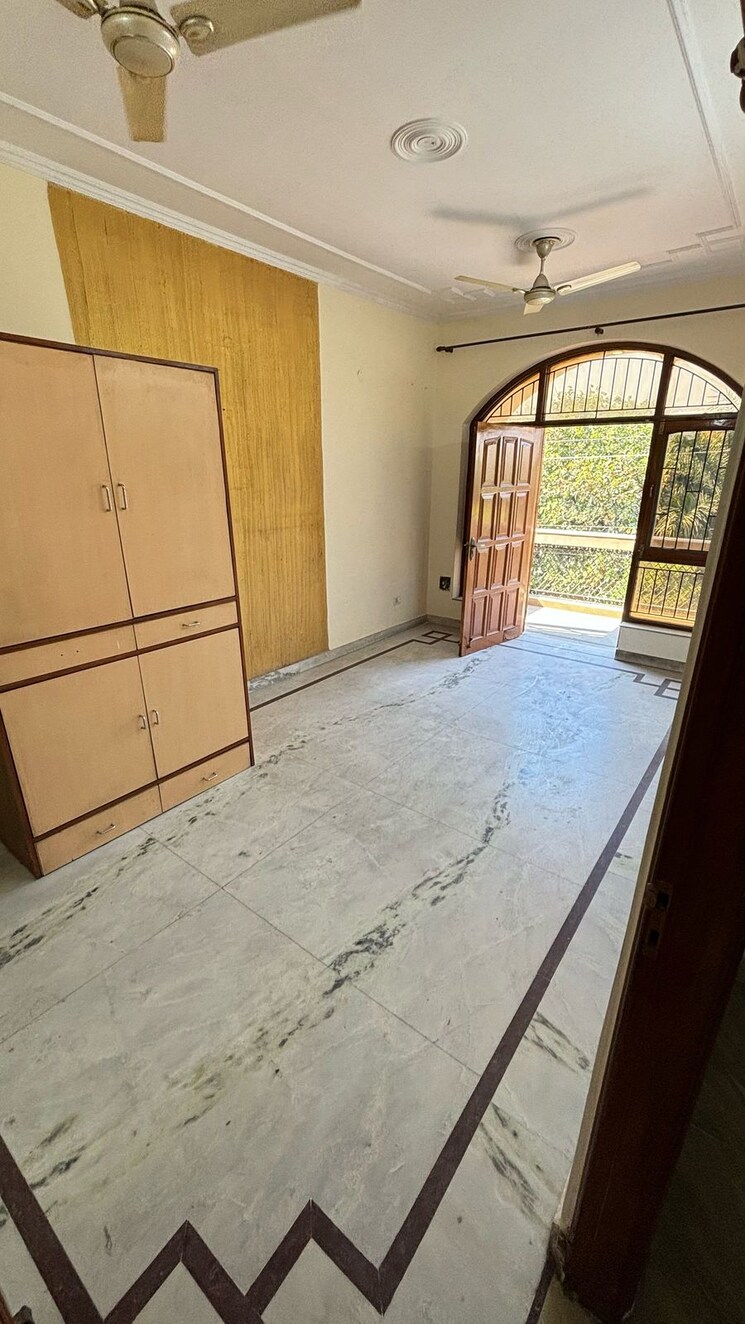 Bedroom, rwa-apartments-sector-52 2.5 Bedroom 2500 Sq.Ft. Independent House In Sector 52 Noida 8617069