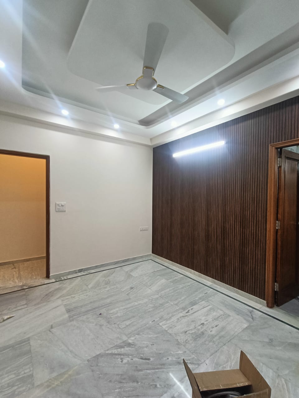 4 BHK + Servant Room Builder Floor For Rent in Saket