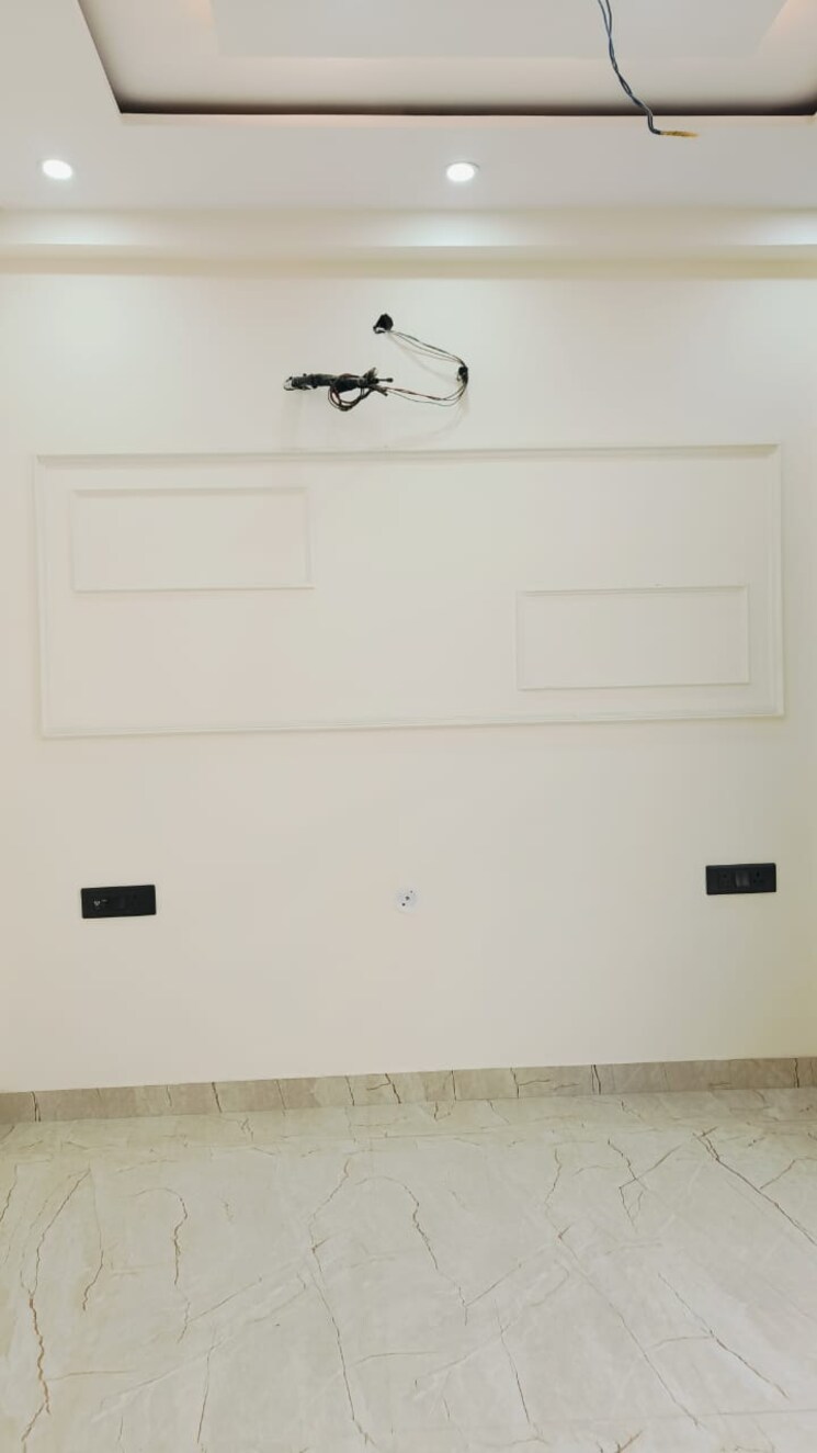 undefined, bptp-district 3 Bedroom 150 Sq.Yd. Builder Floor In Sector 81 Faridabad 8617144