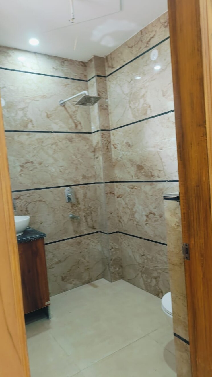 undefined, bptp-district 3 Bedroom 150 Sq.Yd. Builder Floor In Sector 81 Faridabad 8617144