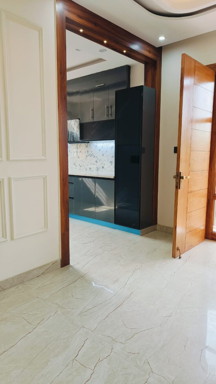 undefined, bptp-district 3 Bedroom 150 Sq.Yd. Builder Floor In Sector 81 Faridabad 8617144