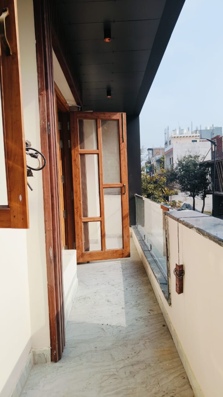 undefined, bptp-district 3 Bedroom 150 Sq.Yd. Builder Floor In Sector 81 Faridabad 8617144