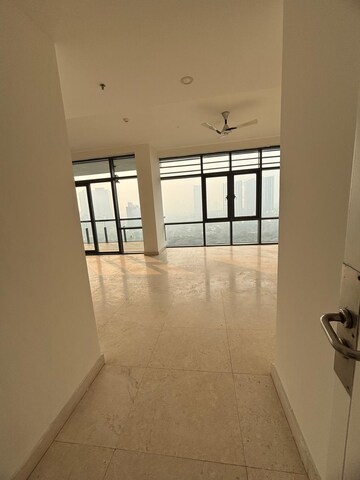 Room in 4 BHK Apartment at Ireo The Grand Arch, Sector 58 – for Sale
