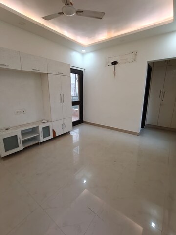 3 BHK Apartment For Rent in RPS Savana, Sector 88