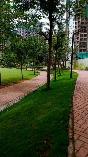 2 BHK Apartment – Garden View at Runwal Gardens Phase I, Dombivli East - for Rent