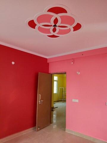 Furnished Amenities in 2 BHK Apartment at Smriti Apartments, Bakshi Ka Talab – for Rent