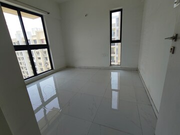 2 BHK Apartment For Sale in Runwal Gardens Phase I, Dombivli East