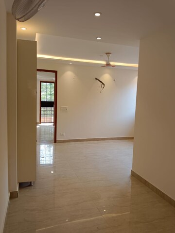 Room in 2 BHK Builder Floor at Lajpat Nagar 4 – for Rent
