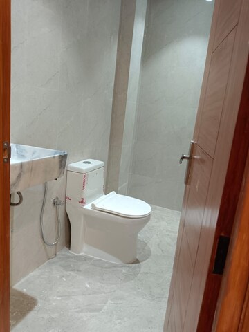 Bathroom in 2 BHK Builder Floor at Lajpat Nagar 4 – for Rent