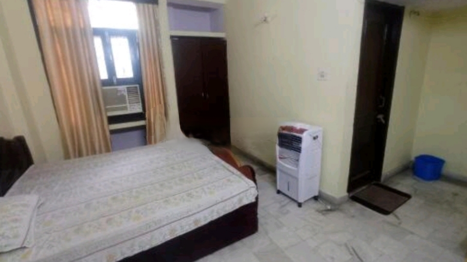 2 BHK Apartment For Rent in Hazratganj