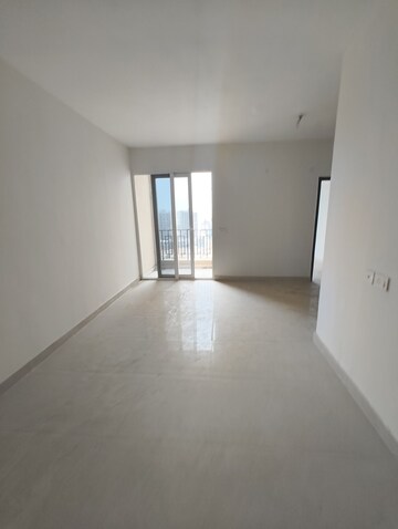 Room in 2 BHK Apartment at Signature Global Orchard Avenue, Sector 93 – for Sale