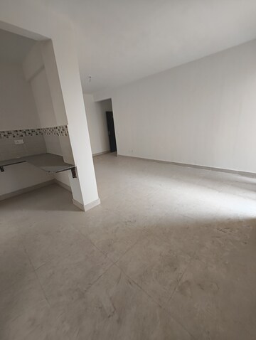 Room in 2 BHK Apartment at Signature Global Orchard Avenue, Sector 93 – for Rent