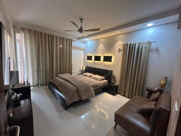 Living Room in 3 BHK Apartment at Omaxe The Nile, Sector 49 – for Rent