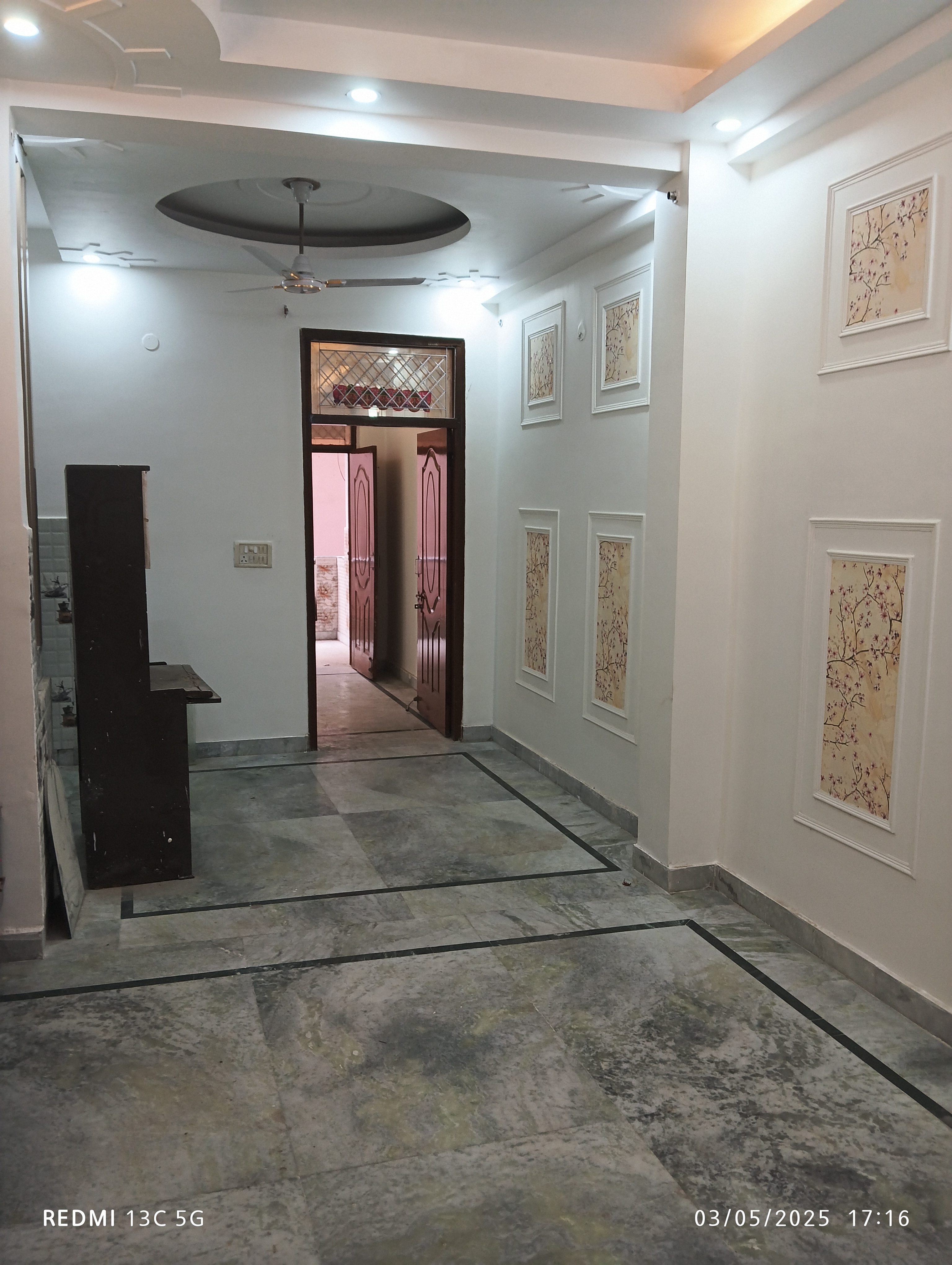 2 BHK + Pooja Room Apartment For Rent in Dilshad Garden