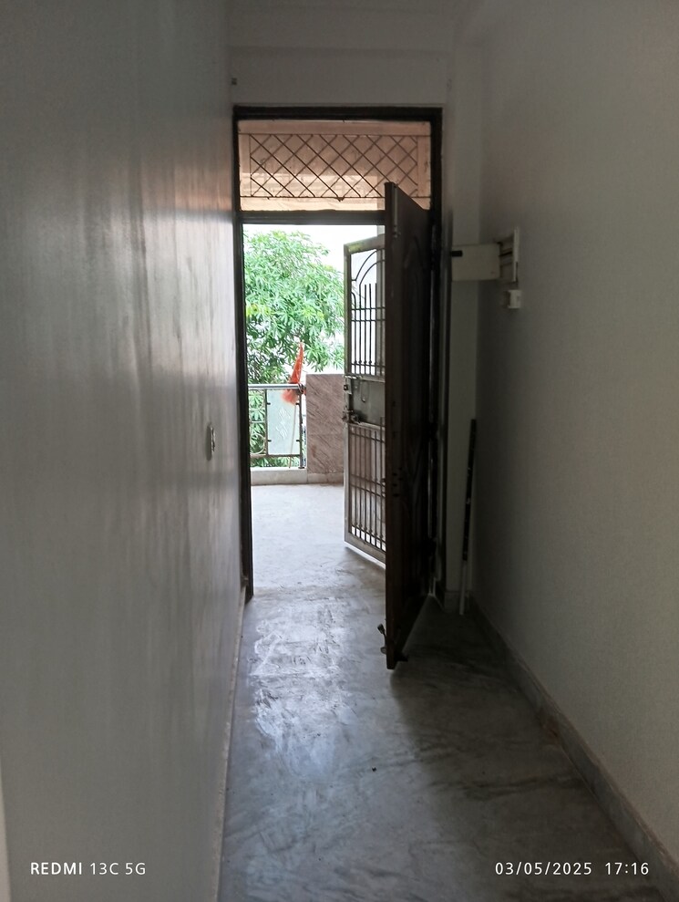 Other, dilshad garden 2 Bedroom 800 Sq.Ft. Apartment In Dilshad Garden Delhi 8617538