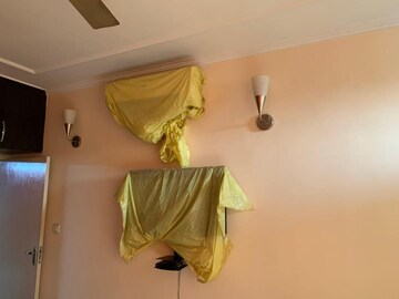 Furnished Amenities in 2 BHK Apartment at Omaxe Heights, Sector 86 – for Rent