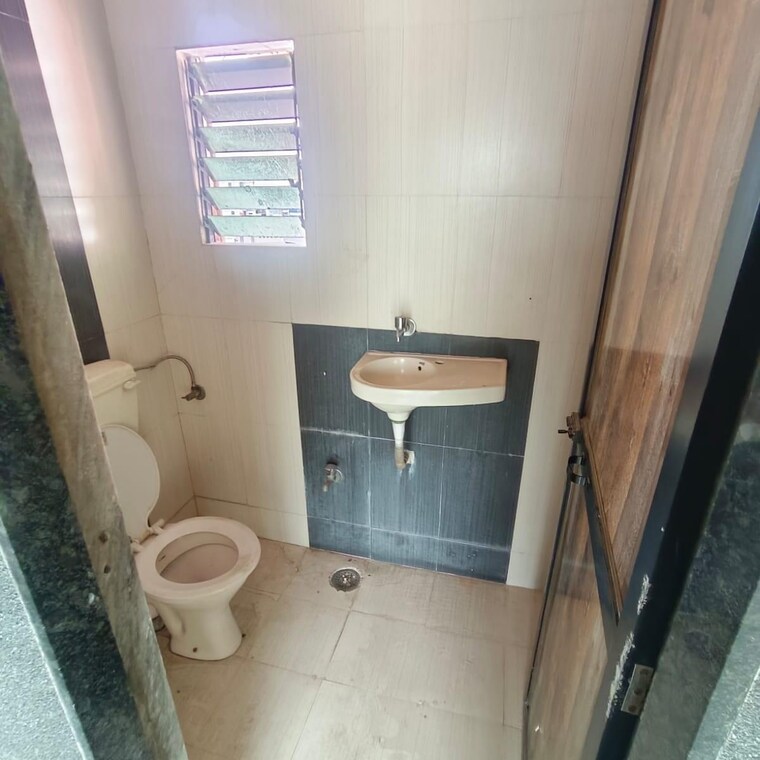 Bathroom, triveni-bhoomi-harmony 2 Bedroom 875 Sq.Ft. Apartment In Kamothe Sector 18 Navi Mumbai 8617553