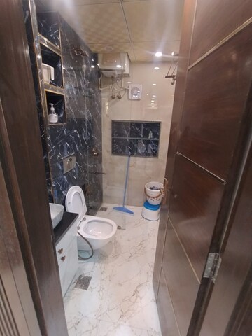 Bathroom in 3 BHK Apartment at Paras Tierea, Sector 137 – for Sale