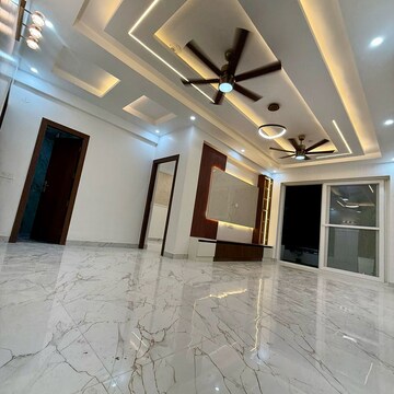 Building Lobby in 3 BHK Builder Floor at Today Princeton Floors, Sector 51 – for Sale