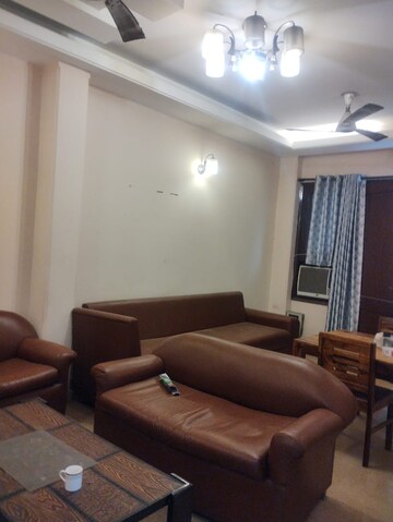 Living Room in 3 BHK Builder Floor at Ansal Sushant Apartments, Sushant Lok I – for Rent