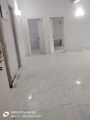 Building Lobby in 3 BHK Apartment at Vasant Kunj – for Rent