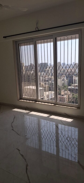 Room in 2.5 BHK Apartment at JDN Sharon Rose, Malad West – for Rent