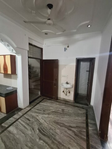 3 BHK Villa For Rent in Tulip Mall, Sector 46