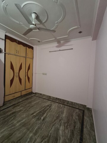 Kitchen in 3 BHK Villa at Tulip Mall, Sector 46 – for Rent
