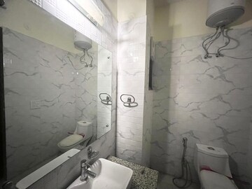Bathroom in 3 BHK Apartment at Saurabh Niwas, Sector 40 – for Rent