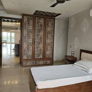 Bedroom in 4 BHK Builder Floor at Hong Kong Bazaar, Sector 56 – for Sale