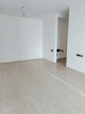 Room in 3 BHK Apartment at Omkar Alta Monte, Malad East – for Rent